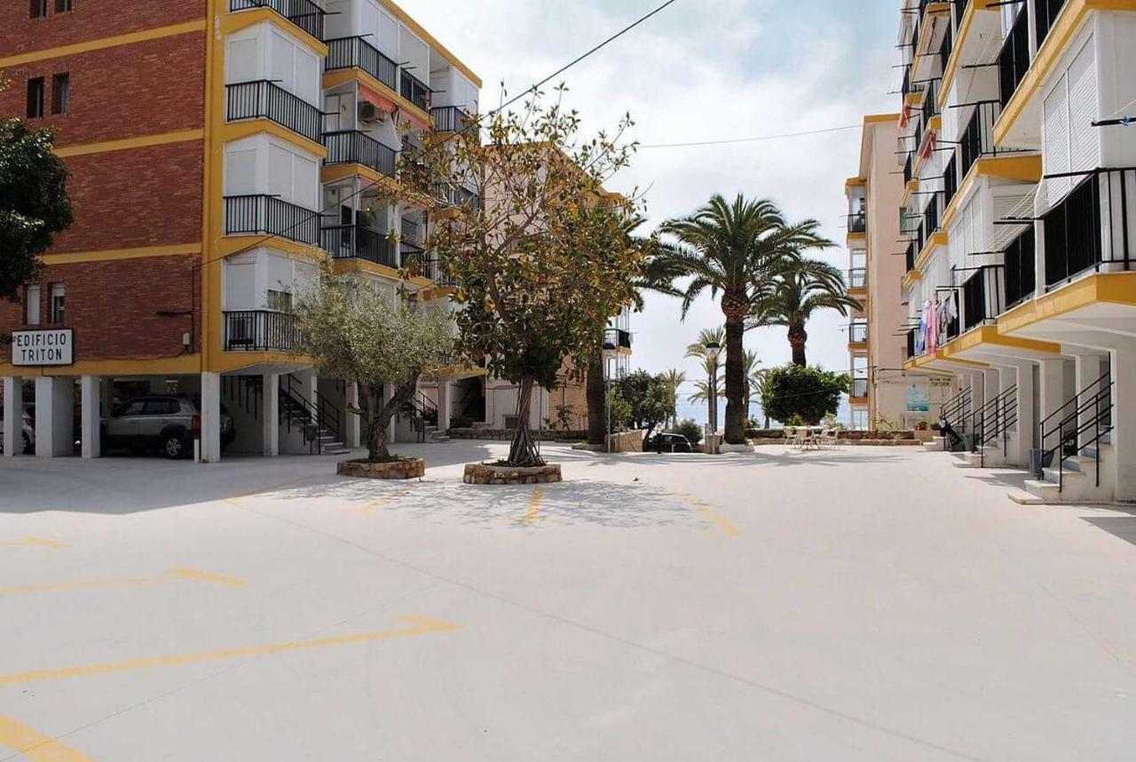 Triton 10A Benidorm Exterior foto