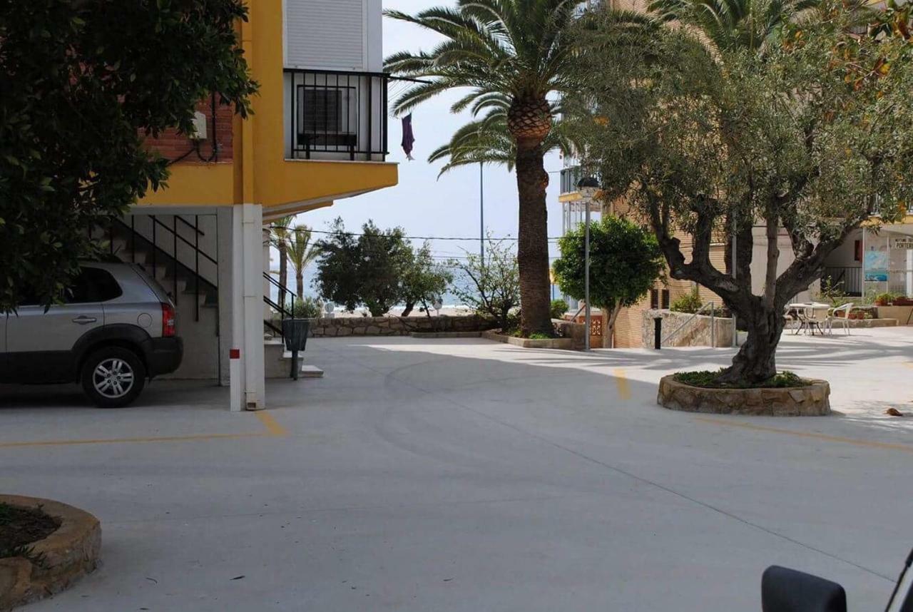 Triton 10A Benidorm Exterior foto