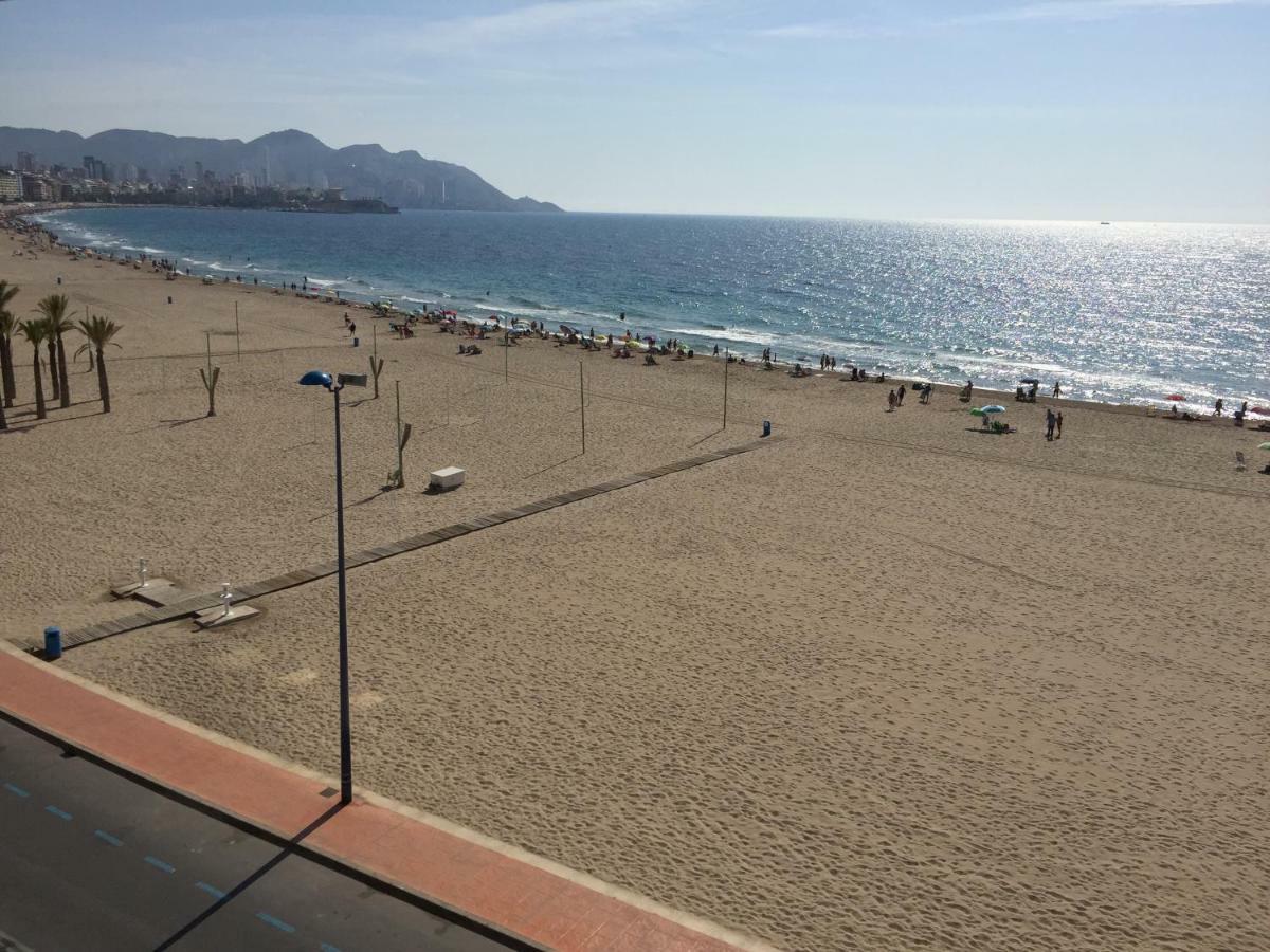 Triton 10A Benidorm Exterior foto