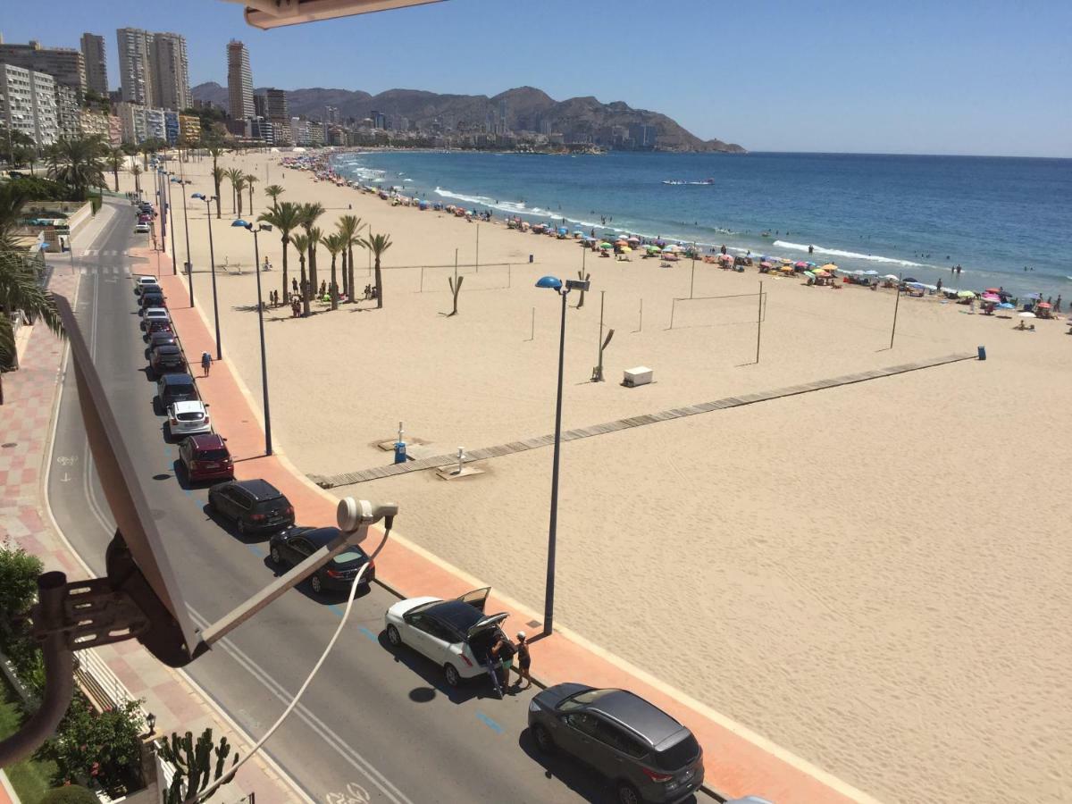 Triton 10A Benidorm Exterior foto
