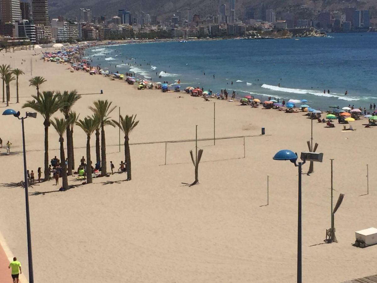 Triton 10A Benidorm Exterior foto